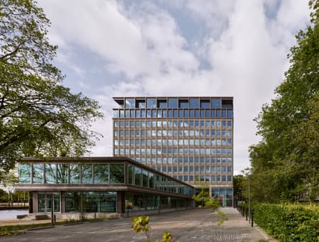 Staal-Kade Office Building Transformation